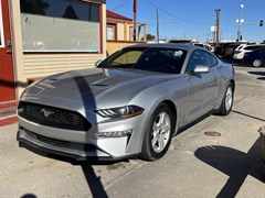 A 2018 Ford Mustang ECO PREMIUM
