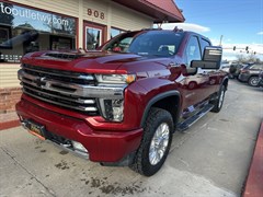 A 2020 Chevrolet Silverado K2500 HIGH COUNTRY