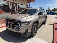 A 2022 GMC Acadia AT4