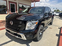 A 2021 Nissan Titan SV