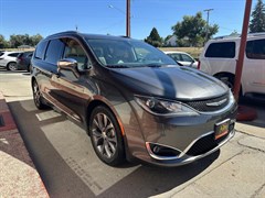 A 2017 Chrysler Pacifica LIMITED