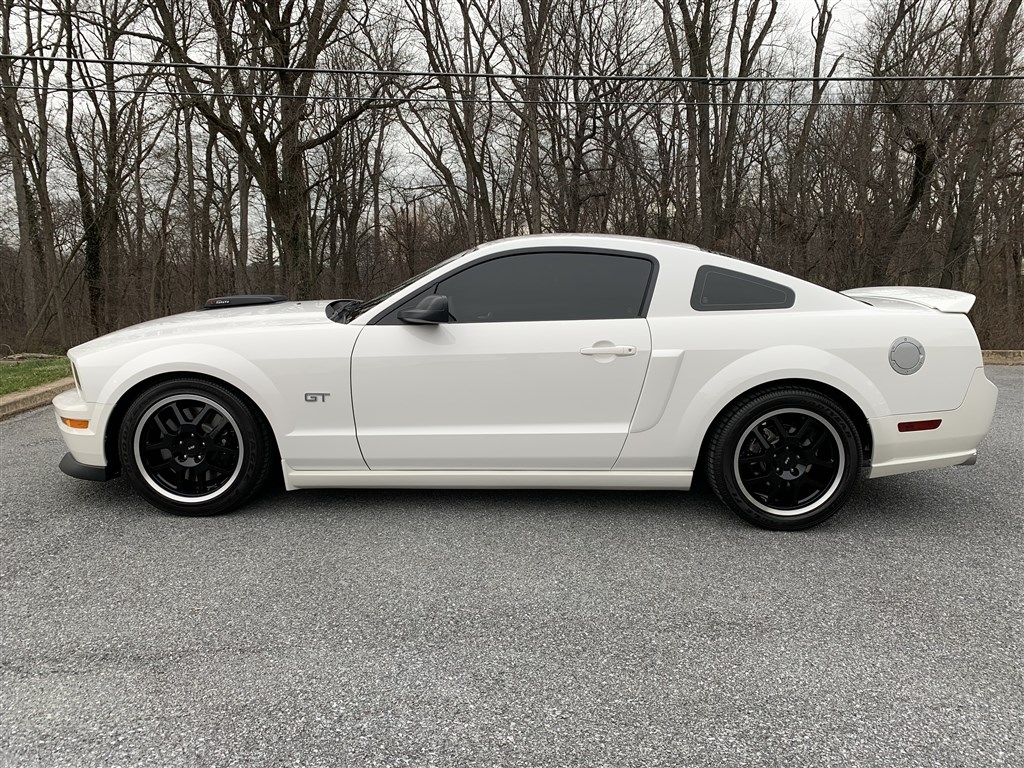 2008 FORD MUSTANG 3