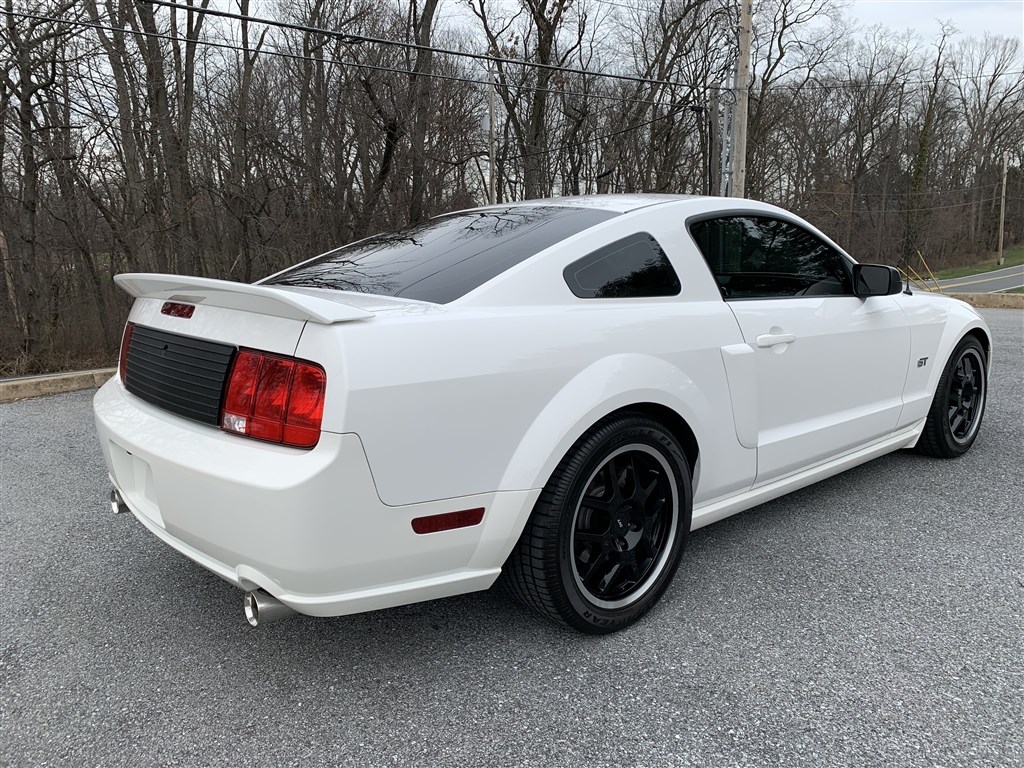 2008 FORD MUSTANG 4