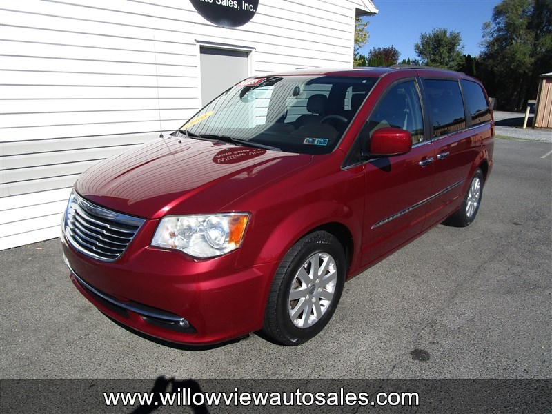 2016 Chrysler Town & Country