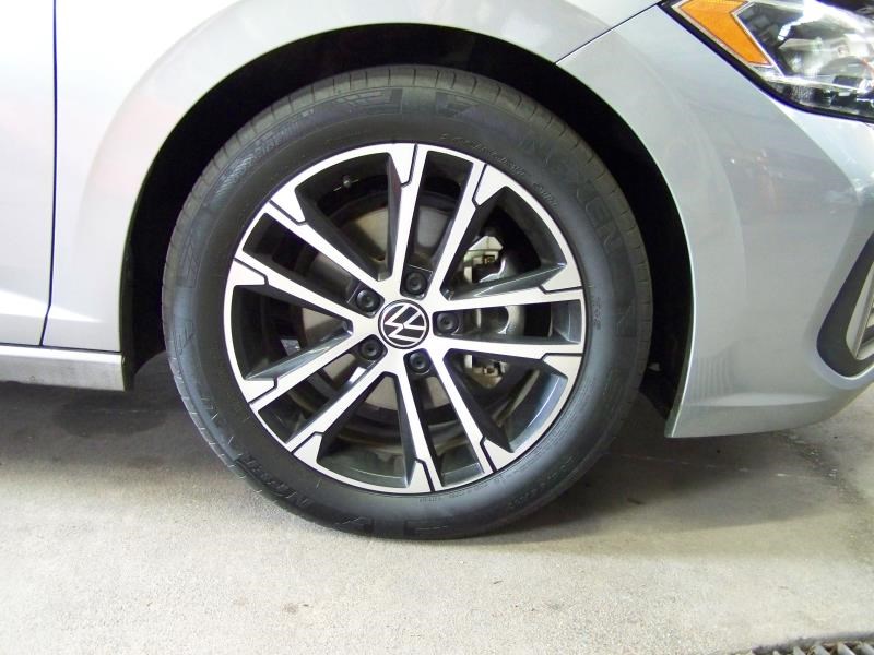 2024 Volkswagen Jetta Sport - Photo 15