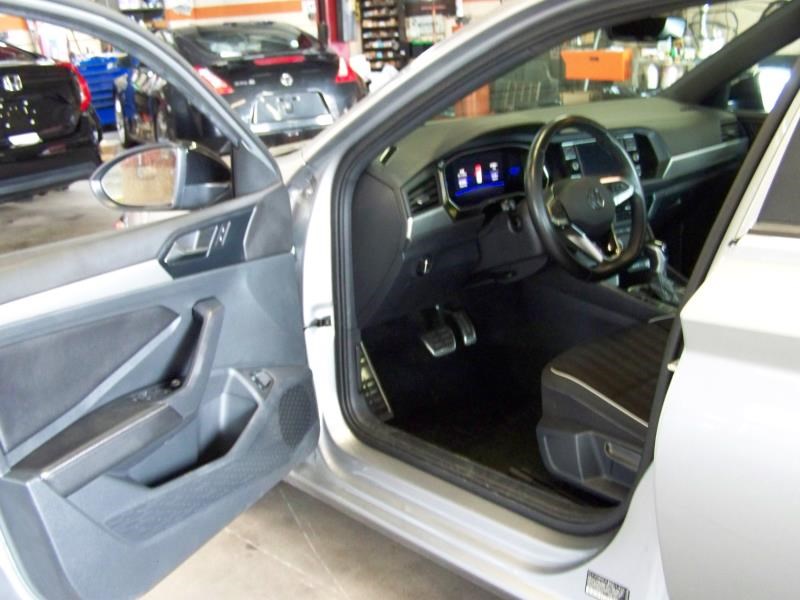 2024 Volkswagen Jetta Sport - Photo 5